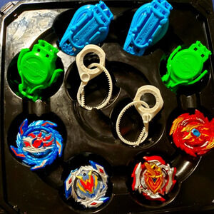 Beyblade lot + custom Arena